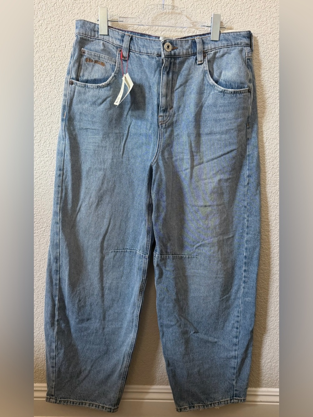 BDG Women’s 33W X 32L Mid Rise Logan Loose Boyfriend Slouchy Blue Jean